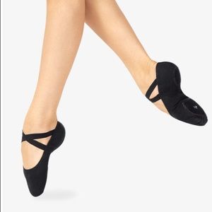 NIB MARIIA MX STRETCH CANVAS BALLET FLATS